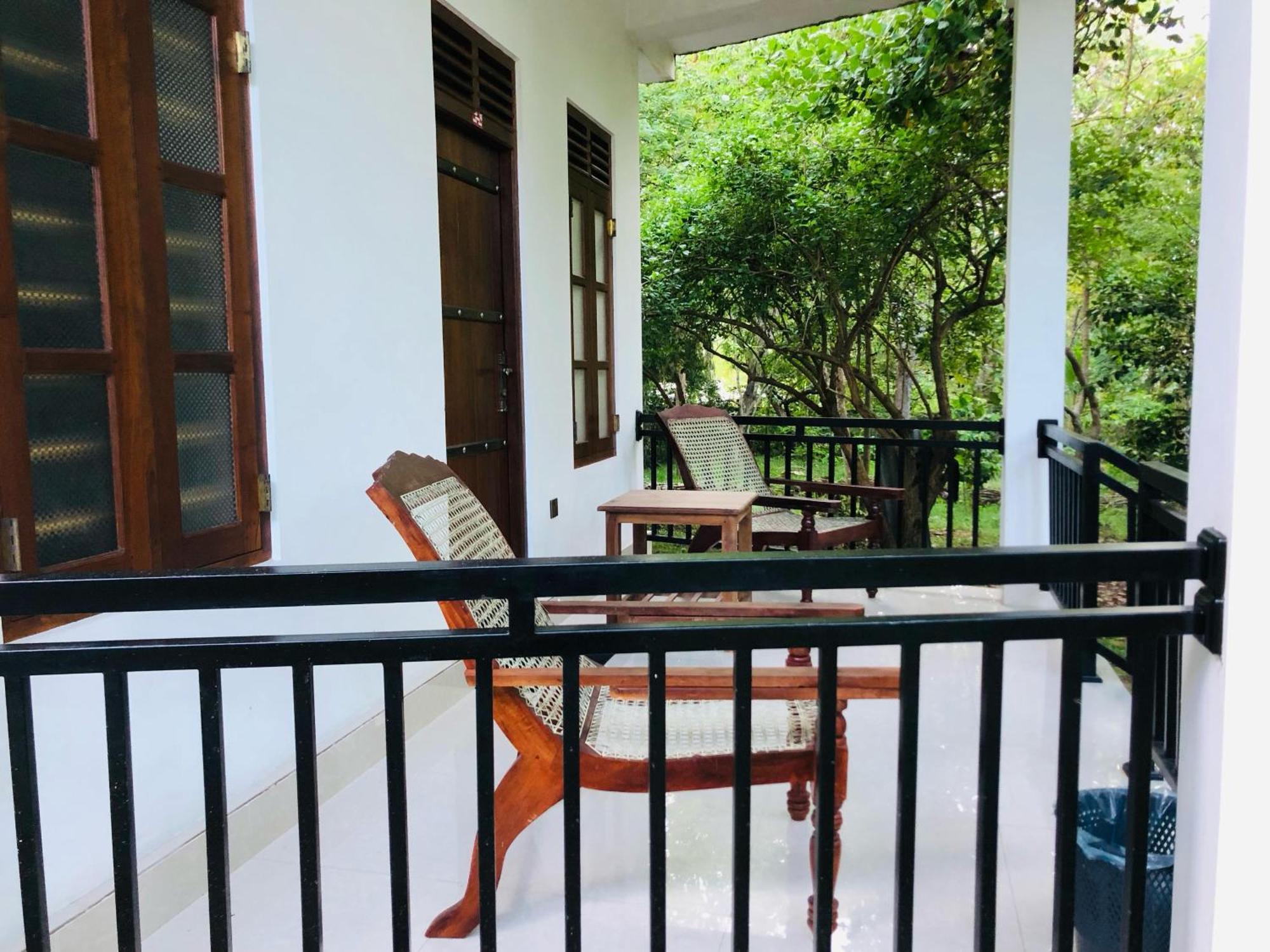 Calm Garden Cabanas Тангале Екстериор снимка